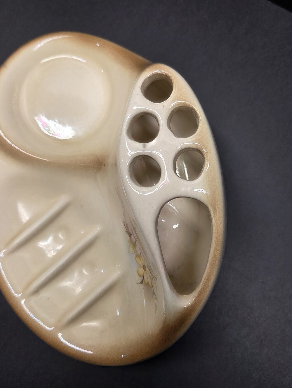 Vintage 80s Bathroom Valet Hand Painted Floral Cottagecore Cream Peach - Picture 3 of 10